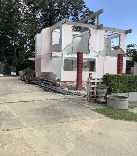 ทุบตึกรื้อถอนฟรีราคาถูก (105) ทุบตึกรื้อถอนฟรีราคาถูก (105)